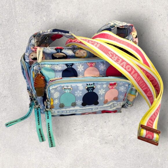 Harajuku Lovers Crossbody Bag Eskimo Kisses Rare Print Heart Zipper Pulls Gwen - Picture 2 of 9